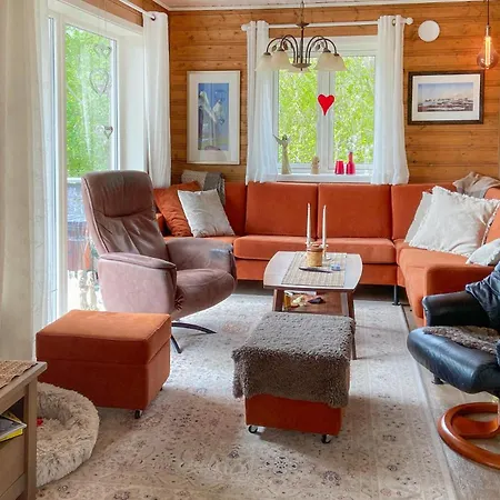 Сasa de vacaciones 3 Bedroom Lovely In