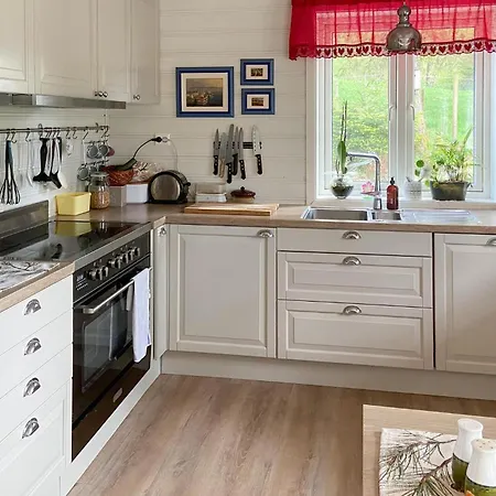 Cozy In Sandnes With Kitchen Holiday home *
