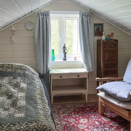 Vakantiehuis 3 Bedroom Lovely In *